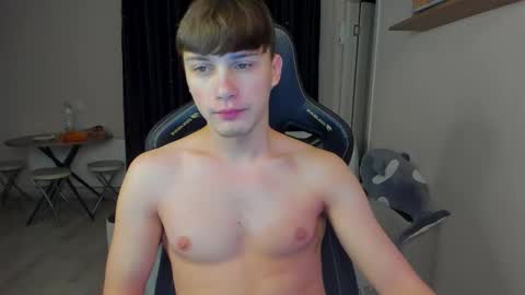 Snapshot of _stager_ chatting on December 23, 4:21 am MARKPVT IS OPEN online show from December 23, 4:21 am