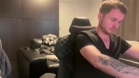 Snapshot of _stevie___ chatting on April 9, 8:25 pm _stevie___ online show from April 9, 8:25 pm
