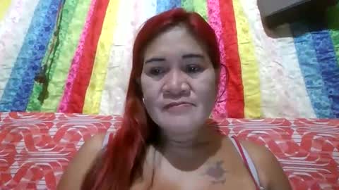 _suphitchaya_ online show from May 27, 9:12 pm