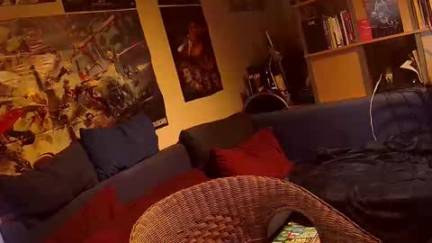 Sven online show from November 28, 10:45 pm