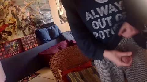 Sven online show from December 18, 1:17 pm