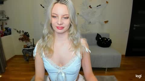 Marie online show from November 12, 11:32 am