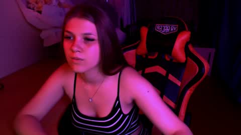 Snapshot of _sweet_foxy_ chatting on June 11, 7:56 pm Mari online show from June 11, 7:56 pm