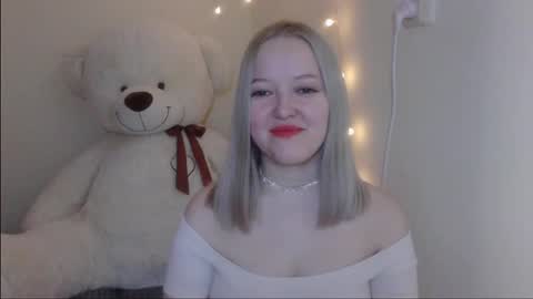 _sweet_smile_ online show from March 6, 8:27 pm