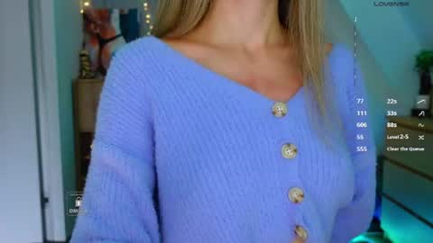Snapshot of _sweetcams_ chatting on July 19, 5:22 am Dasha online show from July 19, 5:22 am