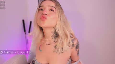 _tammarra_ online show from March 13, 7:20 pm