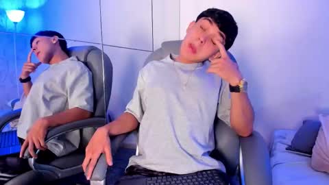 Snapshot of _taylorblack chatting on January 5, 5:27 pm _taylorblack online show from January 5, 5:27 pm