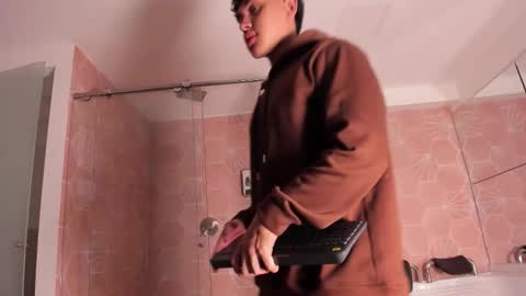 Snapshot of _taylorblack chatting on January 8, 11:34 am _taylorblack online show from January 8, 11:34 am