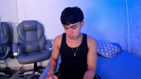 Snapshot of _taylorblack chatting on January 10, 11:34 am _taylorblack online show from January 10, 11:34 am