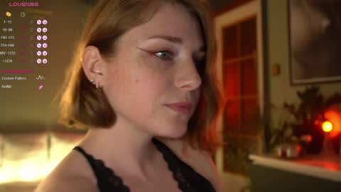 Snapshot of _the_sun_ chatting on June 5, 6:57 pm Evi online show from June 5, 6:57 pm