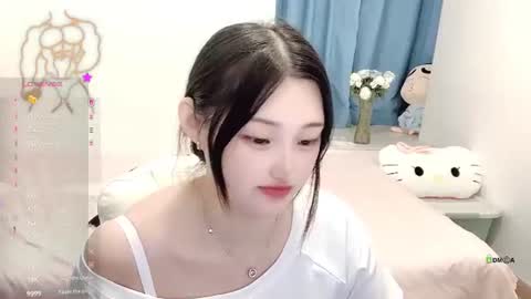 Snapshot of _timi__ chatting on June 10, 10:36 am _timi__ online show from June 10, 10:36 am