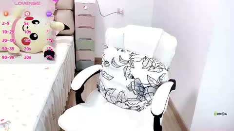 Snapshot of _timi__ chatting on June 14, 12:51 pm _timi__ online show from June 14, 12:51 pm