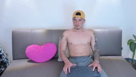 Tommy and Grace online show from December 5, 3:48 am