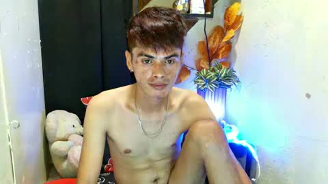 Snapshot of _urbabypam chatting on February 9, 3:32 am Urjerick online show from February 9, 3:32 am