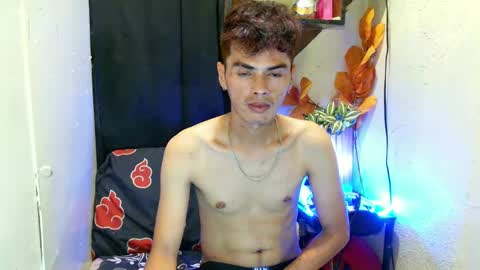 Snapshot of _urbabypam chatting on February 15, 12:59 am Urjerick online show from February 15, 12:59 am