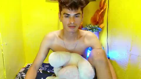 Snapshot of _urbabypam chatting on February 15, 10:22 am Urjerick online show from February 15, 10:22 am