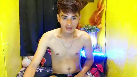 Snapshot of _urbabypam chatting on February 16, 10:10 am Urjerick online show from February 16, 10:10 am