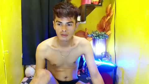 Snapshot of _urbabypam chatting on February 16, 1:16 pm Urjerick online show from February 16, 1:16 pm