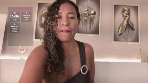 Snapshot of _victoria_hills chatting on July 30, 12:26 pm Victoria online show from July 30, 12:26 pm