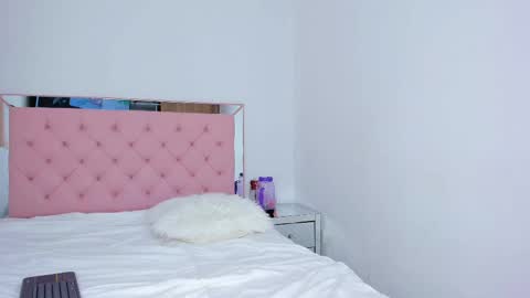 Snapshot of _violetadulce chatting on March 12, 4:08 am Violeta online show from March 12, 4:08 am