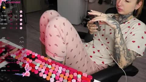 Alis online show from December 20, 8:10 am