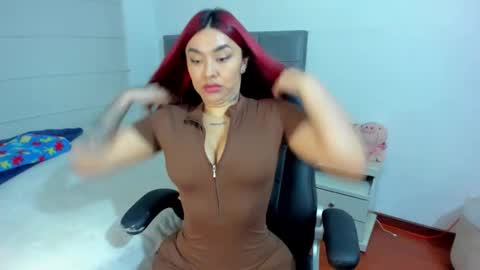 INSTAGRAM pinzon viviana online show from March 15, 2:06 am