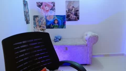  Vix  online show from April 12, 12:26 am