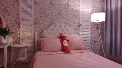 Wendy online show from October 31, 1:06 am