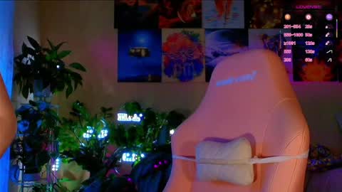 Enni online show from April 19, 5:18 am