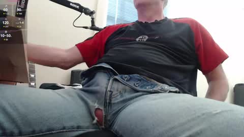 Snapshot of _xxrockstarloverxx_ chatting on April 26, 9:45 pm _xxrockstarloverxx_ online show from April 26, 9:45 pm