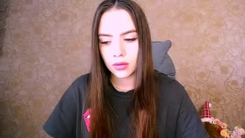 Snapshot of _your_fantasy_girl chatting on May 8, 6:08 am Alisa online show from May 8, 6:08 am