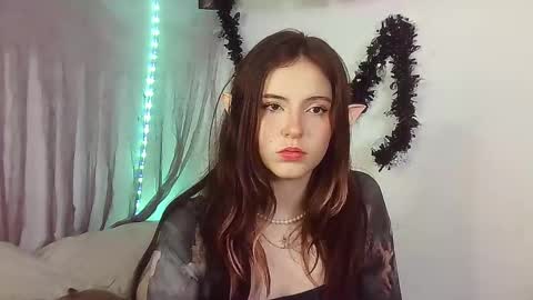 _yourcherrybomb online show from October 26, 11:42 pm