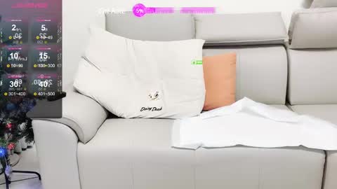 _zizi_ online show from December 25, 11:43 am