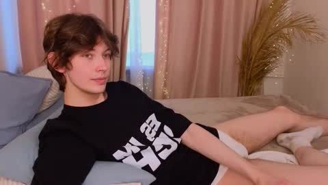 Snapshot of a11ice chatting on February 10, 12:53 pm Denis online show from February 10, 12:53 pm