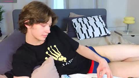 Snapshot of a11ice chatting on February 17, 12:34 pm Denis online show from February 17, 12:34 pm