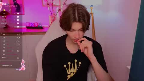 Snapshot of a11ice chatting on February 18, 1:07 pm Denis online show from February 18, 1:07 pm