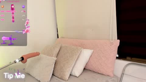 Alexandra  online show from January 20, 9:35 am