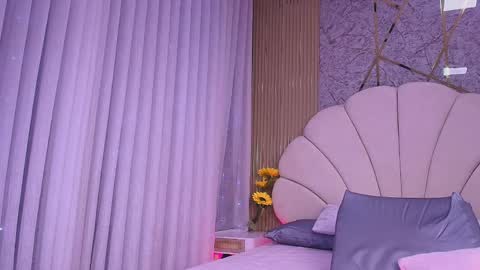 Aisha online show from June 4, 12:00 pm