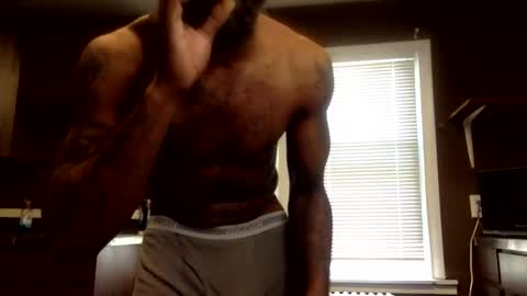 Snapshot of a_rizzy85 chatting on May 19, 3:51 pm a_rizzy85 online show from May 19, 3:51 pm