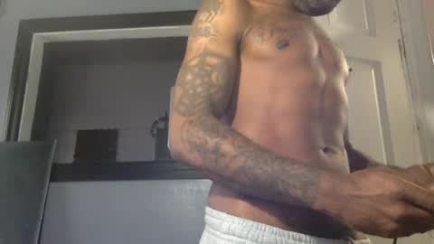 a_rizzy85 online show from July 20, 7:05 pm