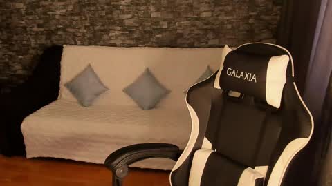 Amy online show from February 19, 10:56 am