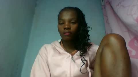 aadienne online show from June 3, 8:25 pm