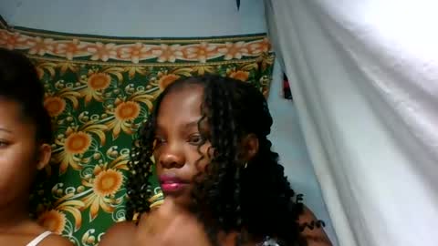 aadienne online show from June 12, 10:41 pm
