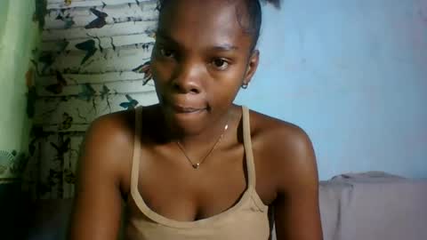 aadienne online show from July 28, 6:31 pm