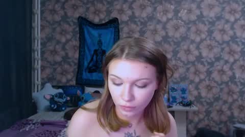 Alice online show from December 2, 8:15 pm