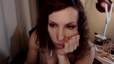 Snapshot of aamazingjoi chatting on January 29, 3:22 am Katie online show from January 29, 3:22 am