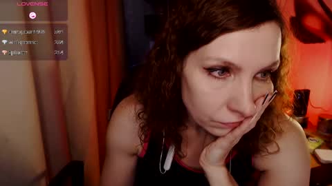 Snapshot of aamazingjoi chatting on February 4, 6:36 am Katie online show from February 4, 6:36 am