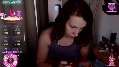 Snapshot of aamazingjoi chatting on March 11, 6:10 am Katie online show from March 11, 6:10 am