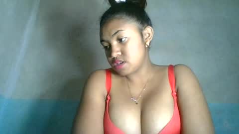 aariciah online show from August 1, 6:01 am