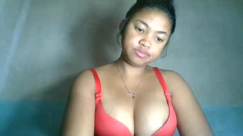 aariciah online show from August 2, 1:26 am